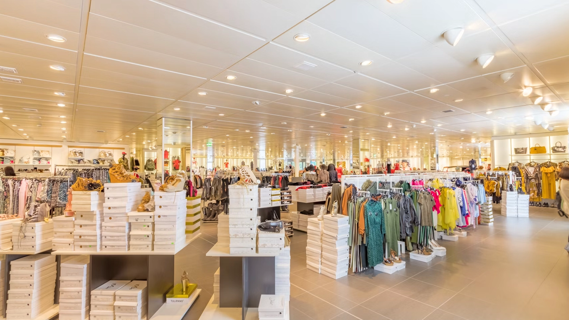 Retail cleaning